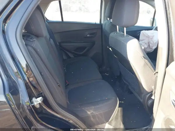 3GNCJKSB9KL353192 2019 CHEVROLET TRAX - Image 8
