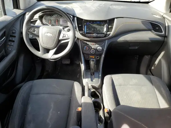 3GNCJKSB9KL356884 2019 CHEVROLET TRAX - Image 8