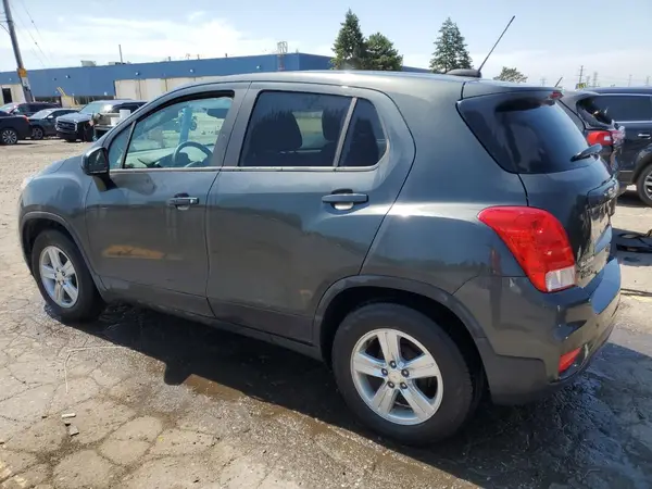 3GNCJKSB9KL357727 2019 CHEVROLET TRAX - Image 2