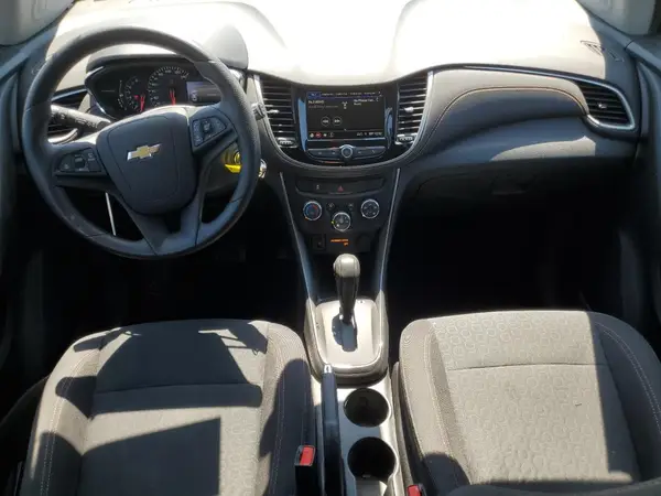 3GNCJKSB9KL357727 2019 CHEVROLET TRAX - Image 8
