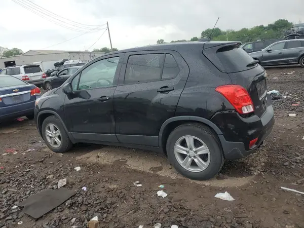 3GNCJKSB9KL367383 2019 CHEVROLET TRAX - Image 2