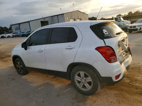 3GNCJKSB9KL397922 2019 CHEVROLET TRAX - Image 2