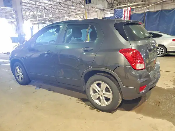 3GNCJKSB9KL398214 2019 CHEVROLET TRAX - Image 2