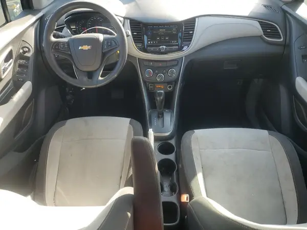 3GNCJKSB9KL404321 2019 CHEVROLET TRAX - Image 8