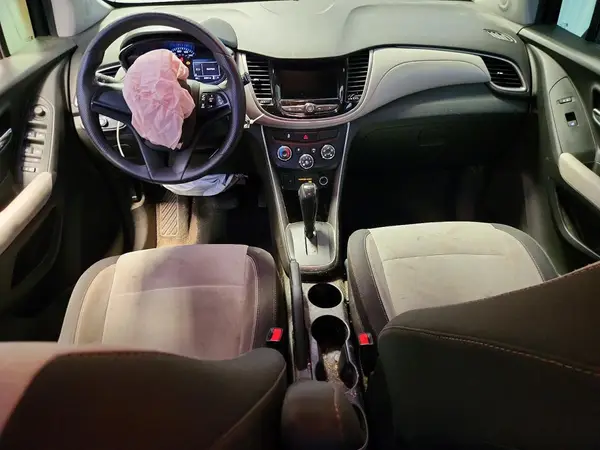 3GNCJKSB9KL404884 2019 CHEVROLET TRAX - Image 8