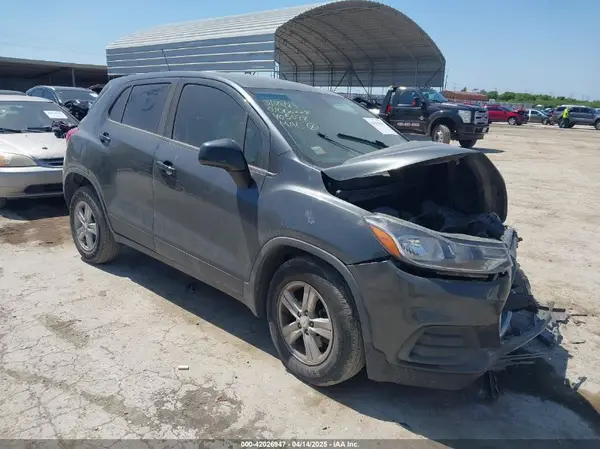 3GNCJKSB9KL405078 2019 CHEVROLET TRAX - Image 1