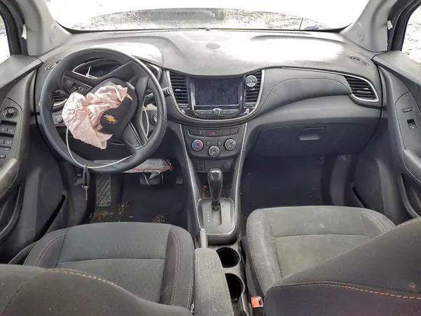 3GNCJKSB9KL405310 2019 CHEVROLET TRAX - Image 8