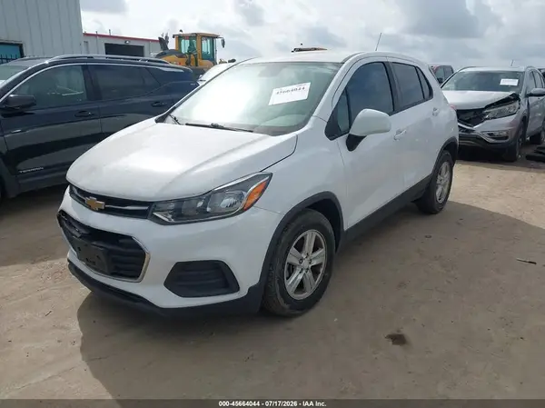 3GNCJKSB9LL118616 2020 CHEVROLET TRAX - Image 2