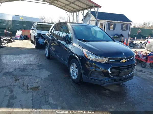 3GNCJKSB9LL127218 2020 CHEVROLET TRAX - Image 1