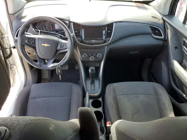 3GNCJKSB9LL129406 2020 CHEVROLET TRAX - Image 8
