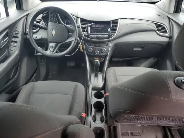 3GNCJKSB9LL132743 2020 CHEVROLET TRAX - Image 8