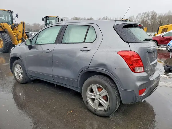 3GNCJKSB9LL134511 2020 CHEVROLET TRAX - Image 2