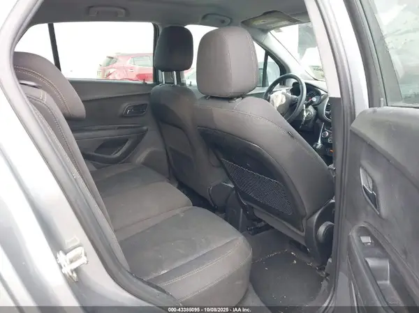 3GNCJKSB9LL151003 2020 CHEVROLET TRAX - Image 8