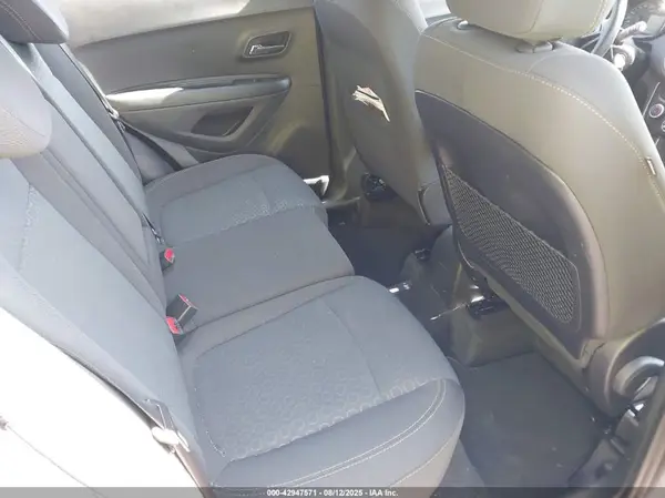3GNCJKSB9LL156735 2020 CHEVROLET TRAX - Image 8