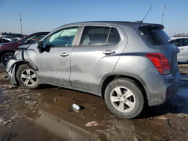 3GNCJKSB9LL157657 2020 CHEVROLET TRAX - Image 2