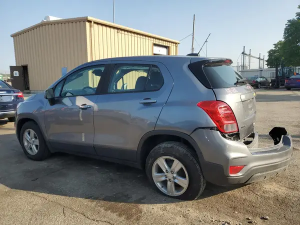 3GNCJKSB9LL164043 2020 CHEVROLET TRAX - Image 2