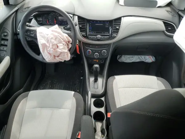 3GNCJKSB9LL165242 2020 CHEVROLET TRAX - Image 8