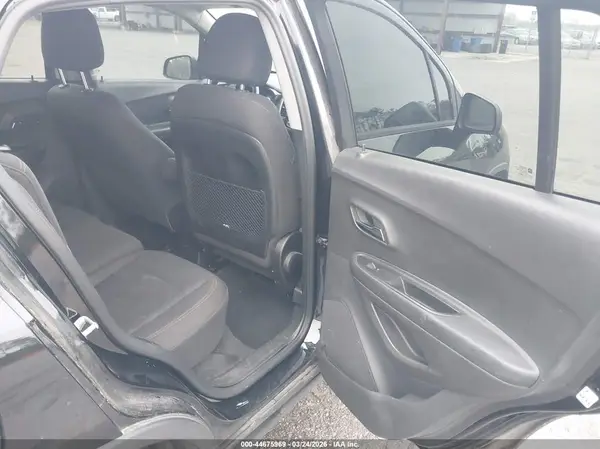 3GNCJKSB9LL165810 2020 CHEVROLET TRAX - Image 8
