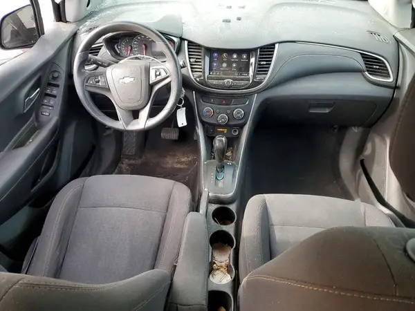 3GNCJKSB9LL170523 2020 CHEVROLET TRAX - Image 8