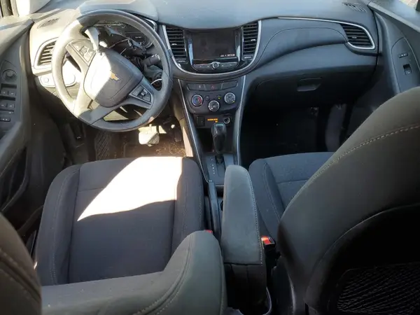 3GNCJKSB9LL181067 2020 CHEVROLET TRAX - Image 8