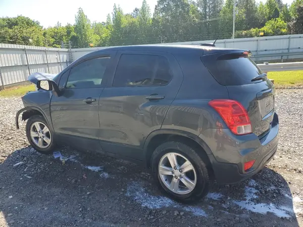 3GNCJKSB9LL186723 2020 CHEVROLET TRAX - Image 2