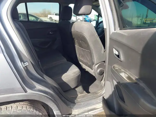 3GNCJKSB9LL192604 2020 CHEVROLET TRAX - Image 8