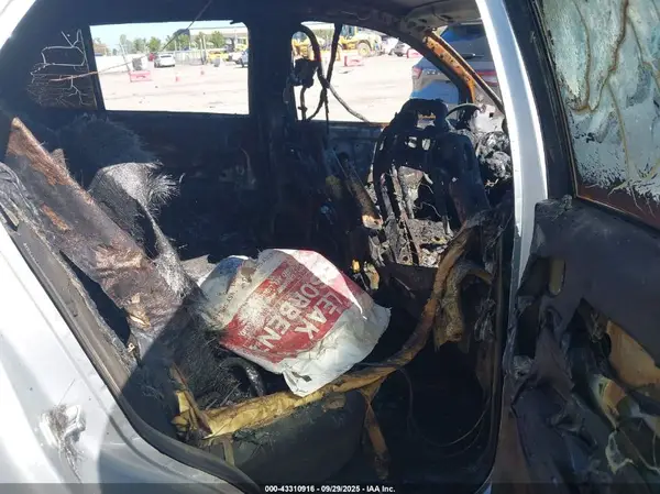 3GNCJKSB9LL198581 2020 CHEVROLET TRAX - Image 8