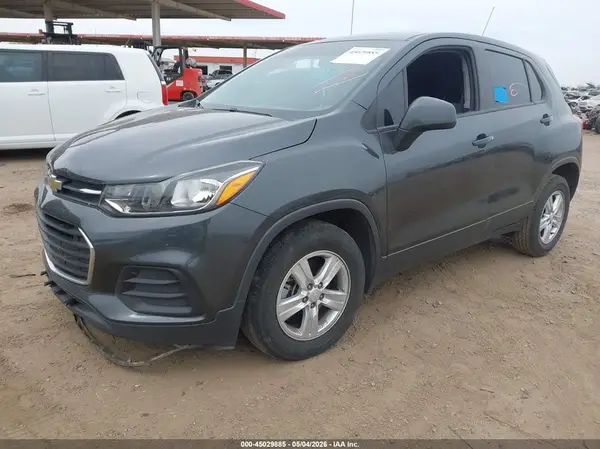 3GNCJKSB9LL199830 2020 CHEVROLET TRAX - Image 2