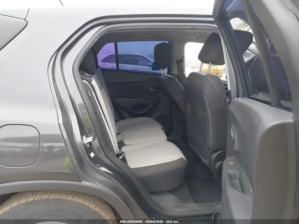 3GNCJKSB9LL199830 2020 CHEVROLET TRAX - Image 8