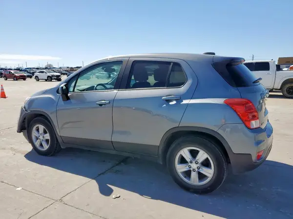 3GNCJKSB9LL204850 2020 CHEVROLET TRAX - Image 2