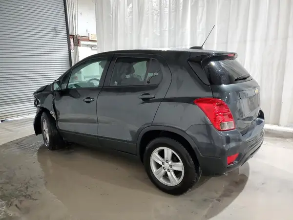 3GNCJKSB9LL208705 2020 CHEVROLET TRAX - Image 2