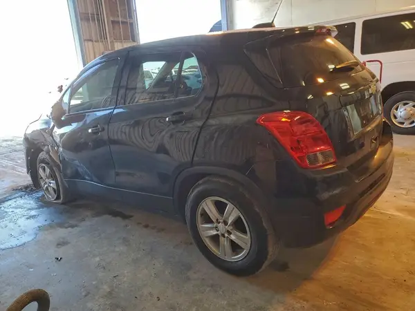 3GNCJKSB9LL208980 2020 CHEVROLET TRAX - Image 2
