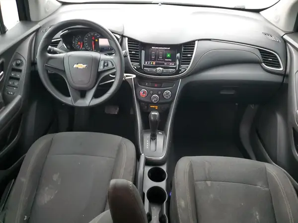 3GNCJKSB9LL221051 2020 CHEVROLET TRAX - Image 8