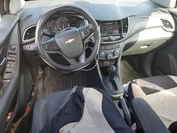 3GNCJKSB9LL221244 2020 CHEVROLET TRAX - Image 8