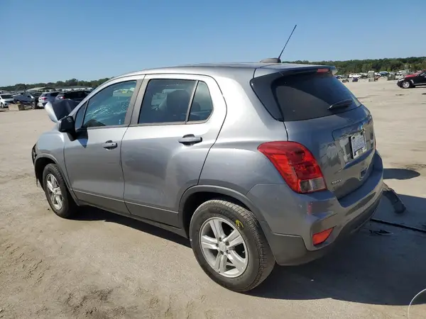 3GNCJKSB9LL244992 2020 CHEVROLET TRAX - Image 2