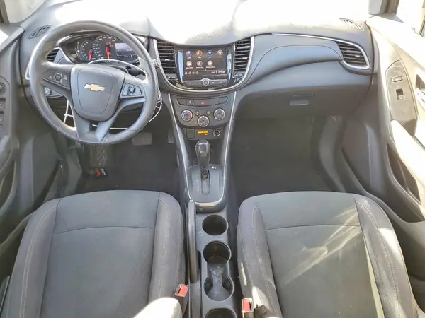 3GNCJKSB9LL264160 2020 CHEVROLET TRAX - Image 8