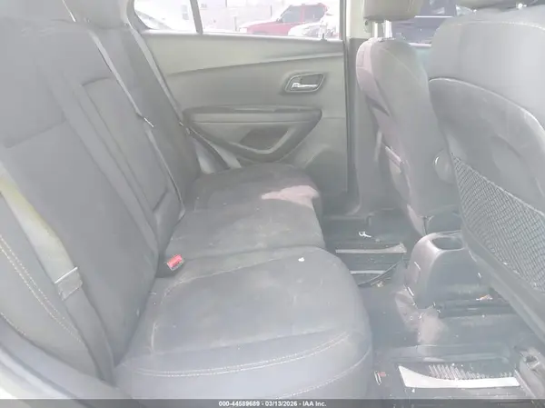 3GNCJKSB9LL280374 2020 CHEVROLET TRAX - Image 8