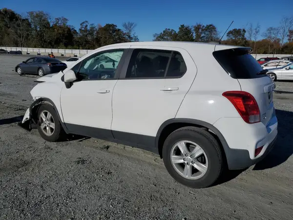 3GNCJKSB9LL298258 2020 CHEVROLET TRAX - Image 2