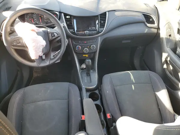 3GNCJKSB9LL298258 2020 CHEVROLET TRAX - Image 8
