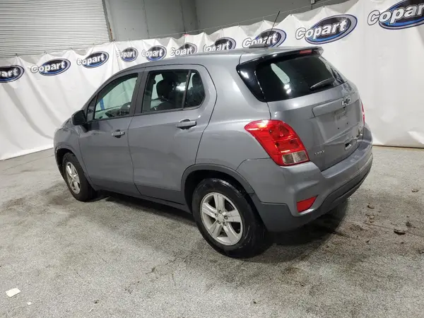 3GNCJKSB9LL299541 2020 CHEVROLET TRAX - Image 2