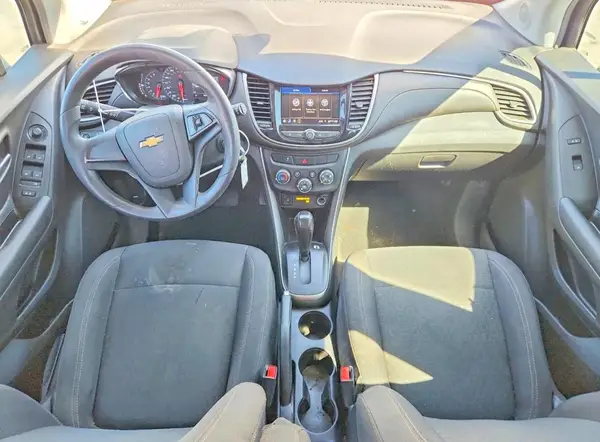 3GNCJKSB9LL306231 2020 CHEVROLET TRAX - Image 8