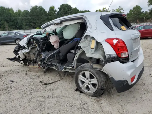 3GNCJKSB9LL307394 2020 CHEVROLET TRAX - Image 2