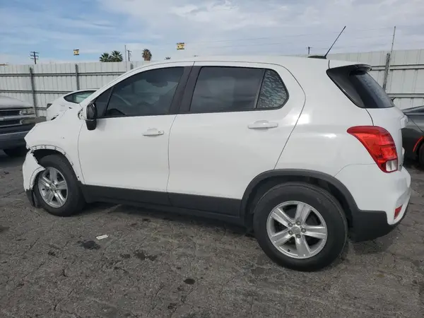 3GNCJKSB9LL311591 2020 CHEVROLET TRAX - Image 2