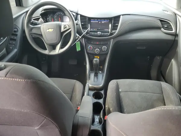 3GNCJKSB9LL311591 2020 CHEVROLET TRAX - Image 8