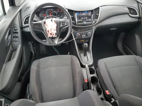 3GNCJKSB9LL326754 2020 CHEVROLET TRAX - Image 8