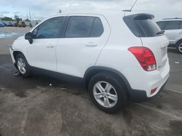 3GNCJKSB9LL336202 2020 CHEVROLET TRAX - Image 2