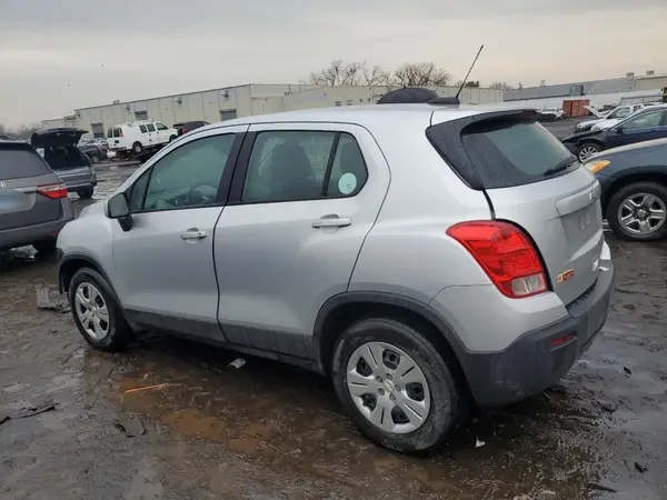 3GNCJKSBXGL221775 2016 CHEVROLET TRAX - Image 2