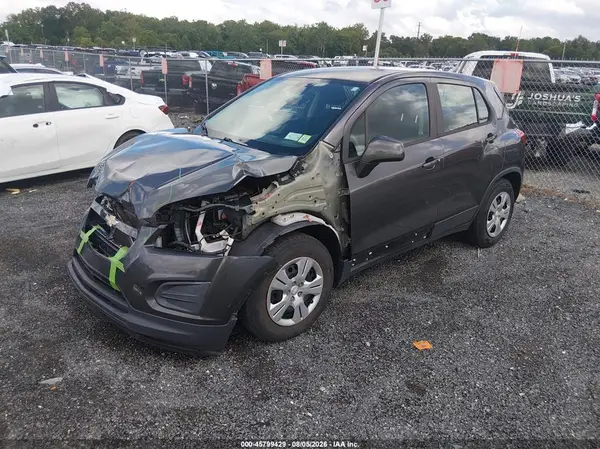 3GNCJKSBXGL237023 2016 CHEVROLET TRAX - Image 2
