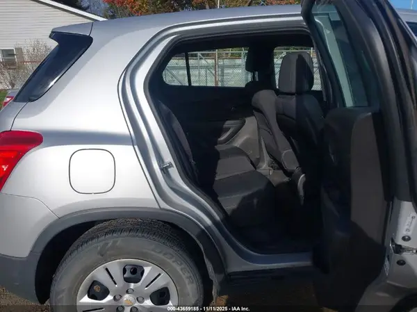 3GNCJKSBXGL238172 2016 CHEVROLET TRAX - Image 8
