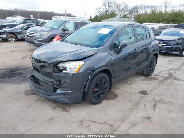 3GNCJKSBXGL245137 2016 CHEVROLET TRAX - Image 2